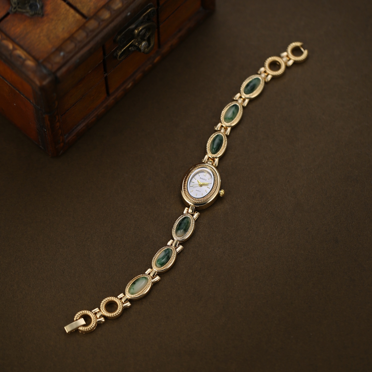 Zielony damski zegarek z paski – Stones Watches & Jewelry In Sweden Ab recenzja i cena